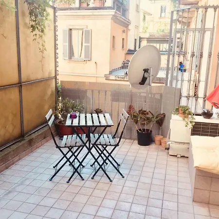 Charming Double Bedroom In Navigli District Ubytování v soukromí